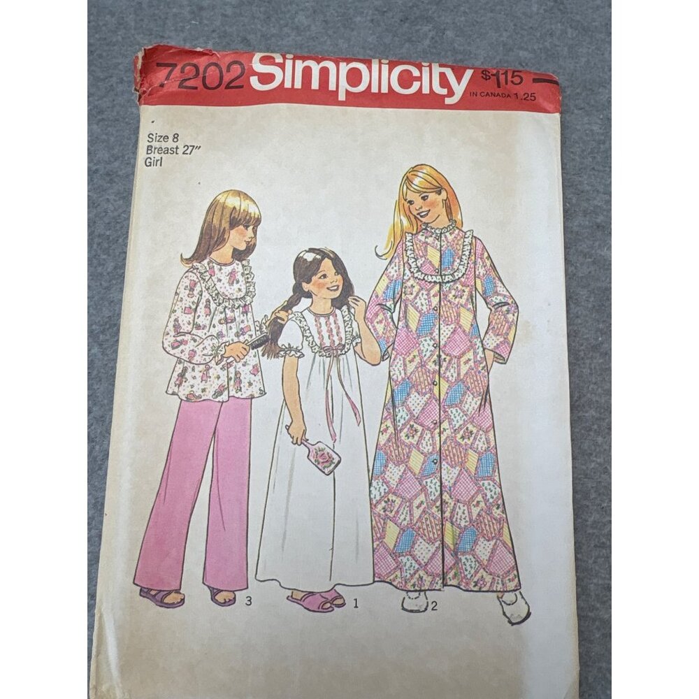Simplicity 7202 Vintage Sewing Pattern Size 8 Girl Nightgown Pajamas Uncut 1975